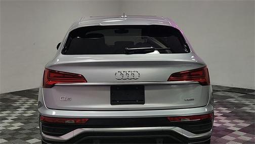 2022 Audi Q5 45 S line Premium Plus