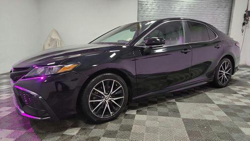Midnight Black Metallic 2024 Toyota Camry SE