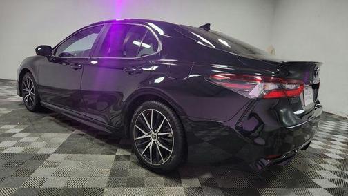 Midnight Black Metallic 2024 Toyota Camry SE