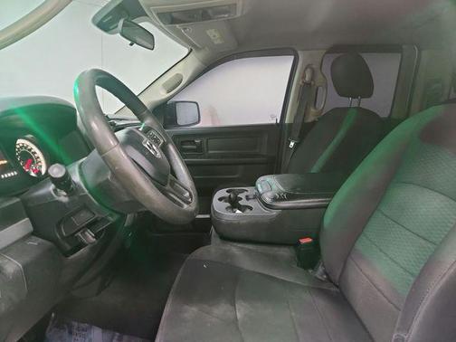 Bright White Clearcoat 2019 RAM 1500 Express