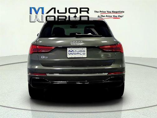 Chronos Gray Metallic 2022 Audi Q3 45 S line Premium Plus
