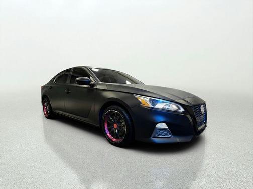 Super Black 2020 Nissan Altima S FWD