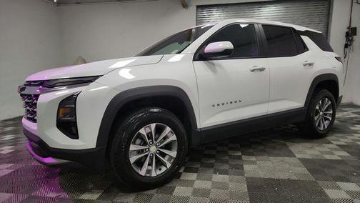 Summit White 2025 Chevrolet Equinox 1LT