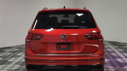 2024 Volkswagen Tiguan 2.0T SE R-Line Black