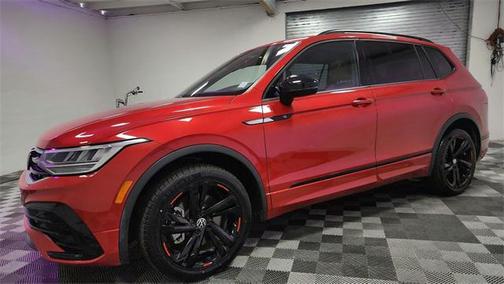 2024 Volkswagen Tiguan 2.0T SE R-Line Black