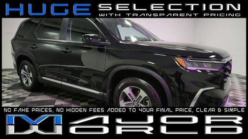 Crystal Black Pearl 2024 Honda Pilot EX-L 7 Passenger