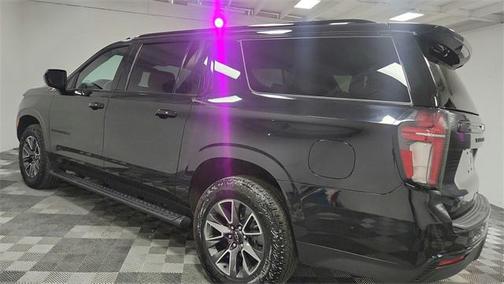 2023 Chevrolet Suburban 4WD Z71