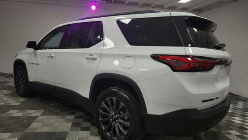 Summit White 2022 Chevrolet Traverse RS