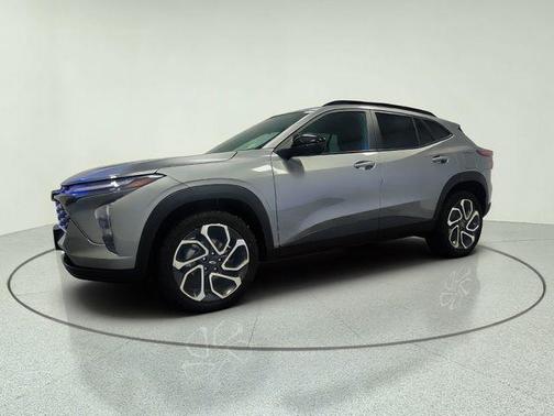 Sterling Gray Metallic 2025 Chevrolet Trax FWD 2RS