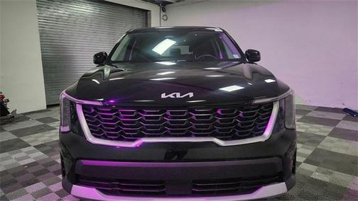 2025 Kia Sorento LX