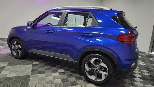 2022 Hyundai VENUE SEL
