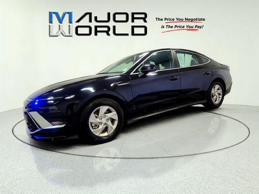 Abyss Black 2026 Hyundai SONATA SE
