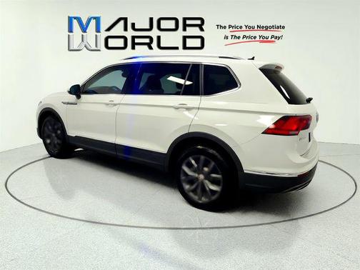 Opal White 2023 Volkswagen Tiguan 2.0T SE