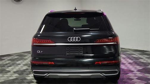 2022 Audi Q7 55 Premium