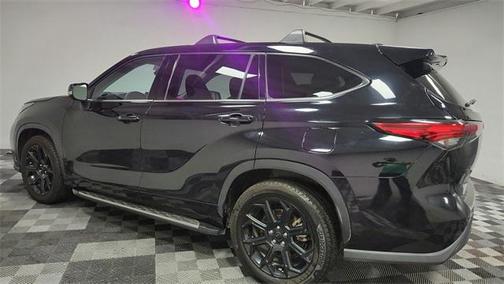 2022 Toyota Highlander L