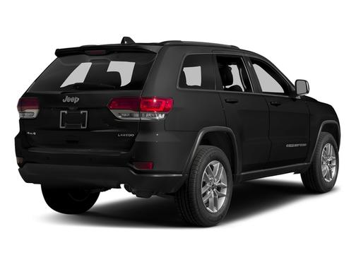 Diamond Black Crystal Pearlcoat 2017 Jeep Grand Cherokee Laredo
