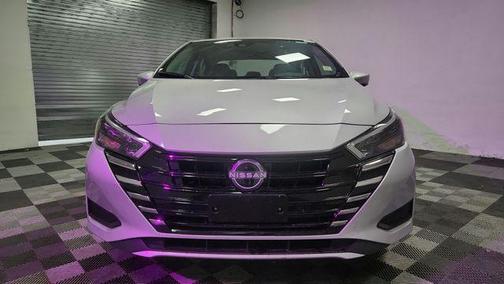 Brilliant Silver Metallic 2025 Nissan Versa 1.6 SV