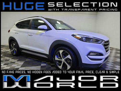 Dazzling White 2018 Hyundai TUCSON Value