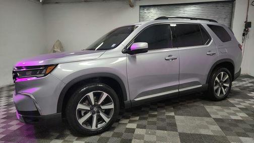 2024 Honda Pilot Touring 8-Passenger