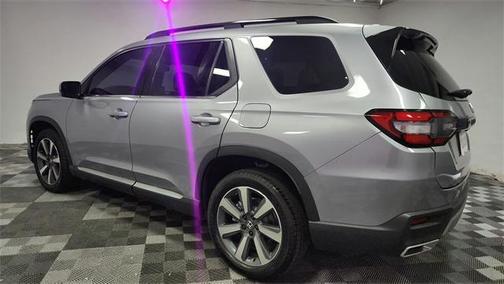 2024 Honda Pilot Touring 8-Passenger