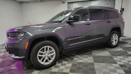 Baltic Gray Metallic Clearcoat 2024 Jeep Grand Cherokee L Laredo