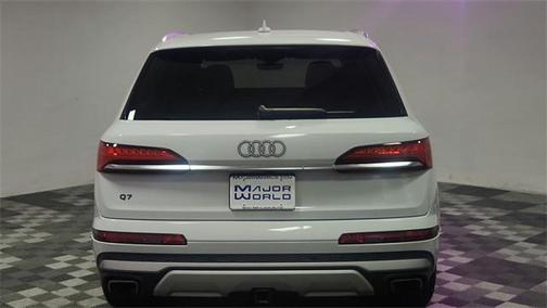 2025 Audi Q7 45 Premium