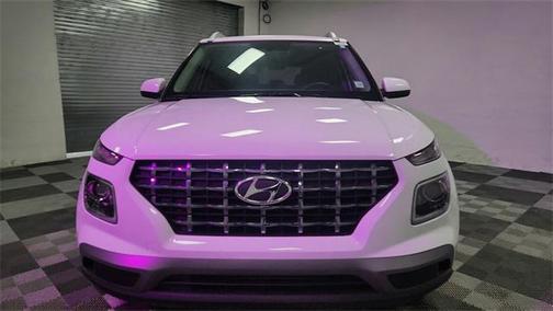 2025 Hyundai VENUE SEL