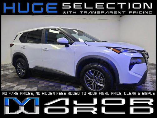 Everest White Pearl Tricoat 2026 Nissan Rogue SV