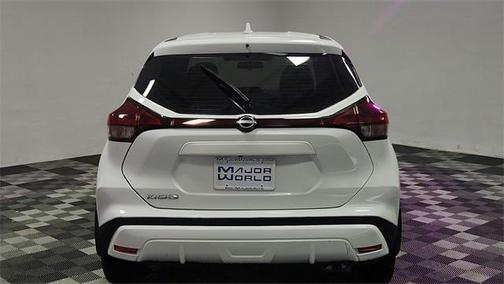 2022 Nissan Kicks S