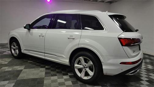 2024 Audi Q7 45 Premium