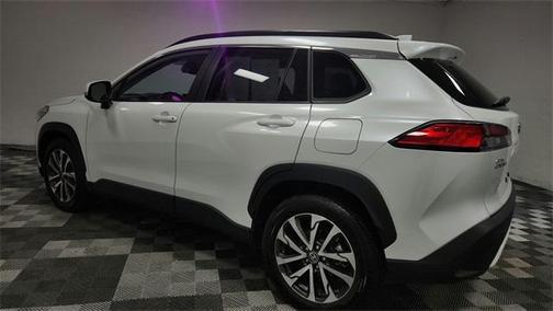 2023 Toyota Corolla Cross XLE