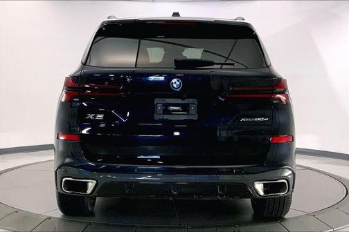 Carbon Black Metallic 2024 BMW X5 PHEV xDrive50e