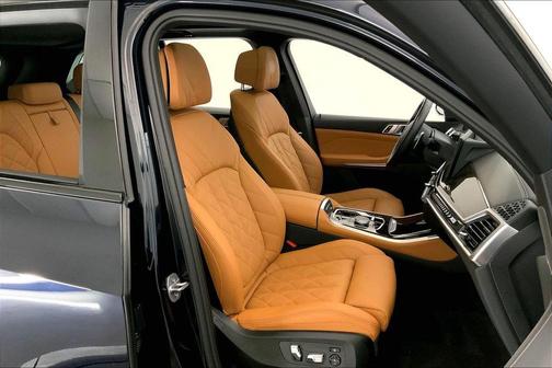 Carbon Black Metallic 2024 BMW X5 PHEV xDrive50e