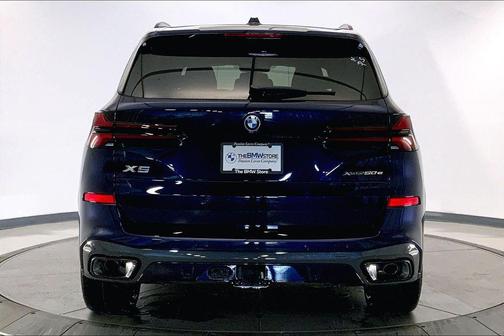 Tanzanite Blue II Metallic 2026 BMW X5 PHEV xDrive50e