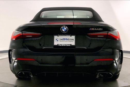 Black Sapphire Metallic 2023 BMW M440 i