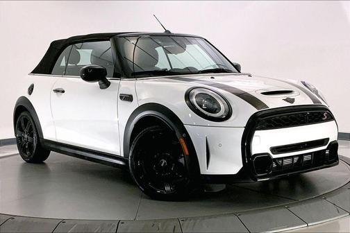Nanuq White Metallic 2023 MINI Convertible Cooper S
