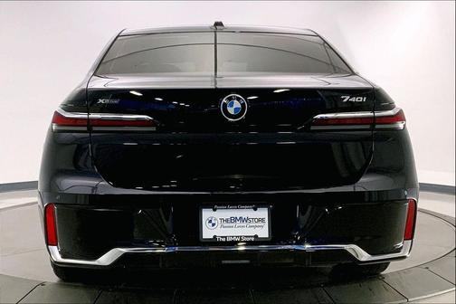 2025 BMW 740 xDrive