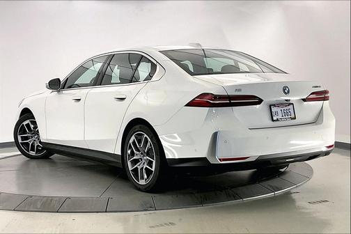 2025 BMW i5 xDrive40