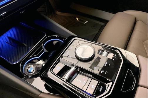 2025 BMW i5 xDrive40