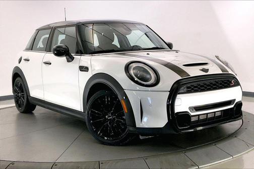 Nanuq White Metallic 2024 MINI Hardtop Cooper S