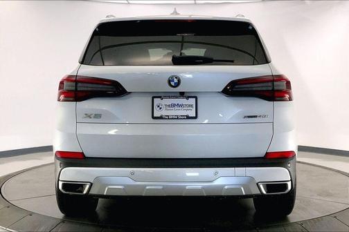Mineral White Metallic 2020 BMW X5 xDrive40i