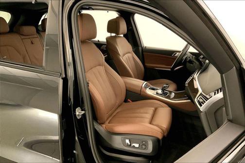 Black Sapphire Metallic 2022 BMW X5 xDrive40i