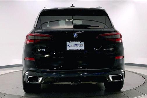 Black Sapphire Metallic 2022 BMW X5 xDrive40i