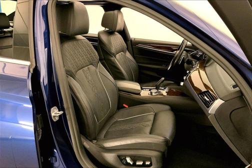Mediterranean Blue Metallic 2018 BMW 530 xDrive