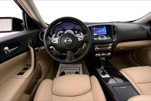 Pearl White 2014 Nissan Maxima SV