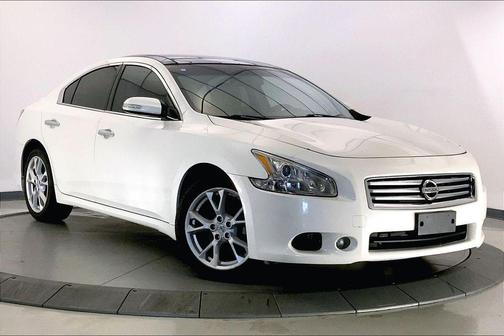 Pearl White 2014 Nissan Maxima SV