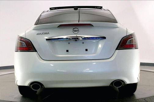 Pearl White 2014 Nissan Maxima SV