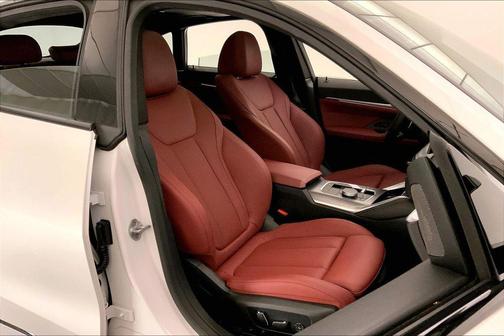 Mineral White Metallic 2025 BMW M440 i xDrive