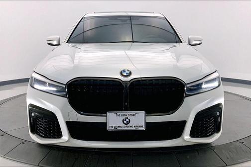 Mineral White Metallic 2020 BMW 740 xDrive