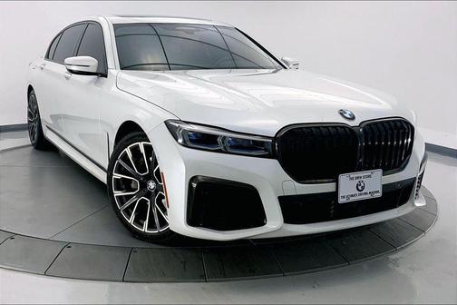 Mineral White Metallic 2020 BMW 740 xDrive